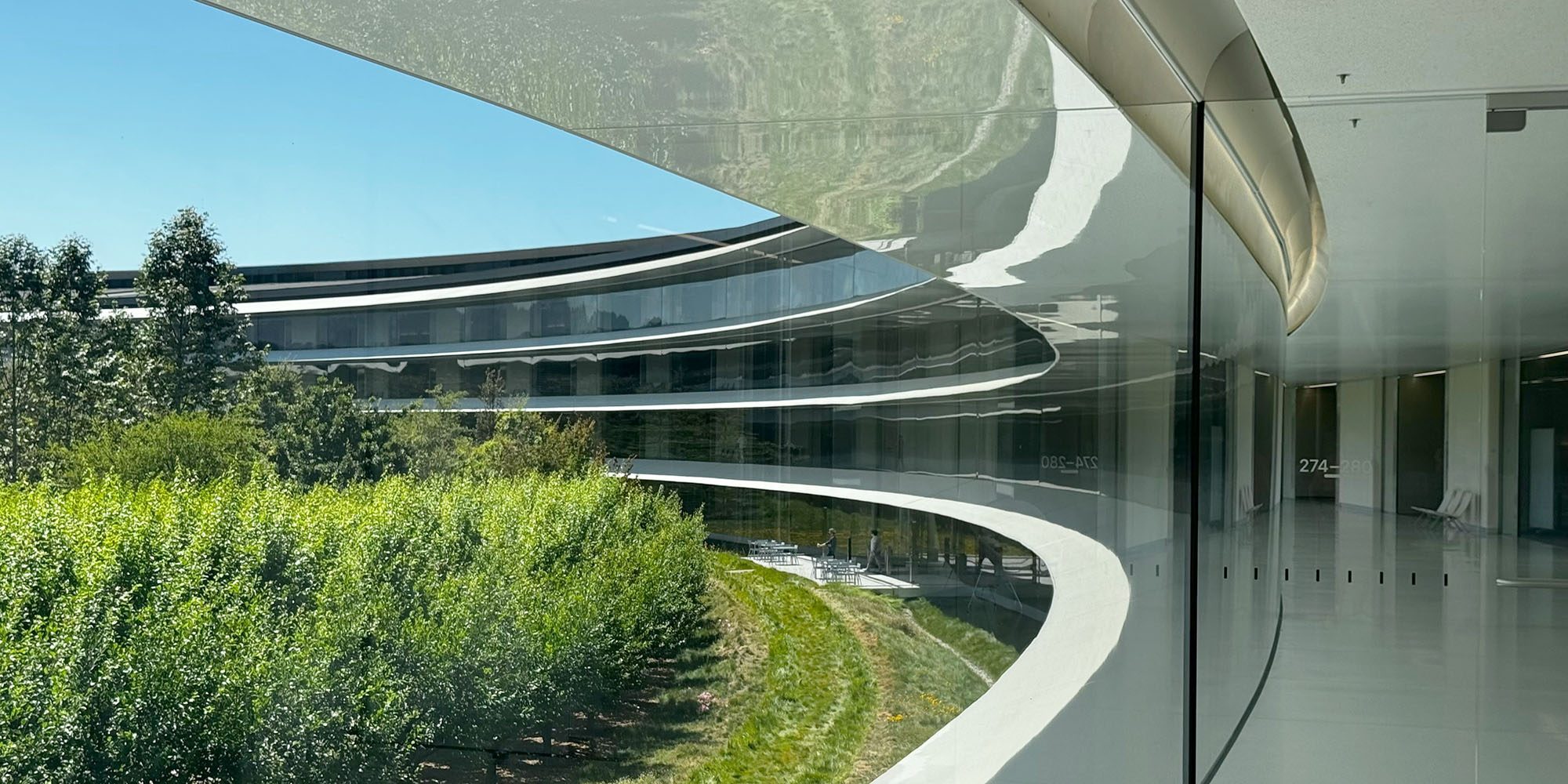Apple generates $2.4 million per employee but is only third in the ranking | A view from the interior of the Apple Park campus