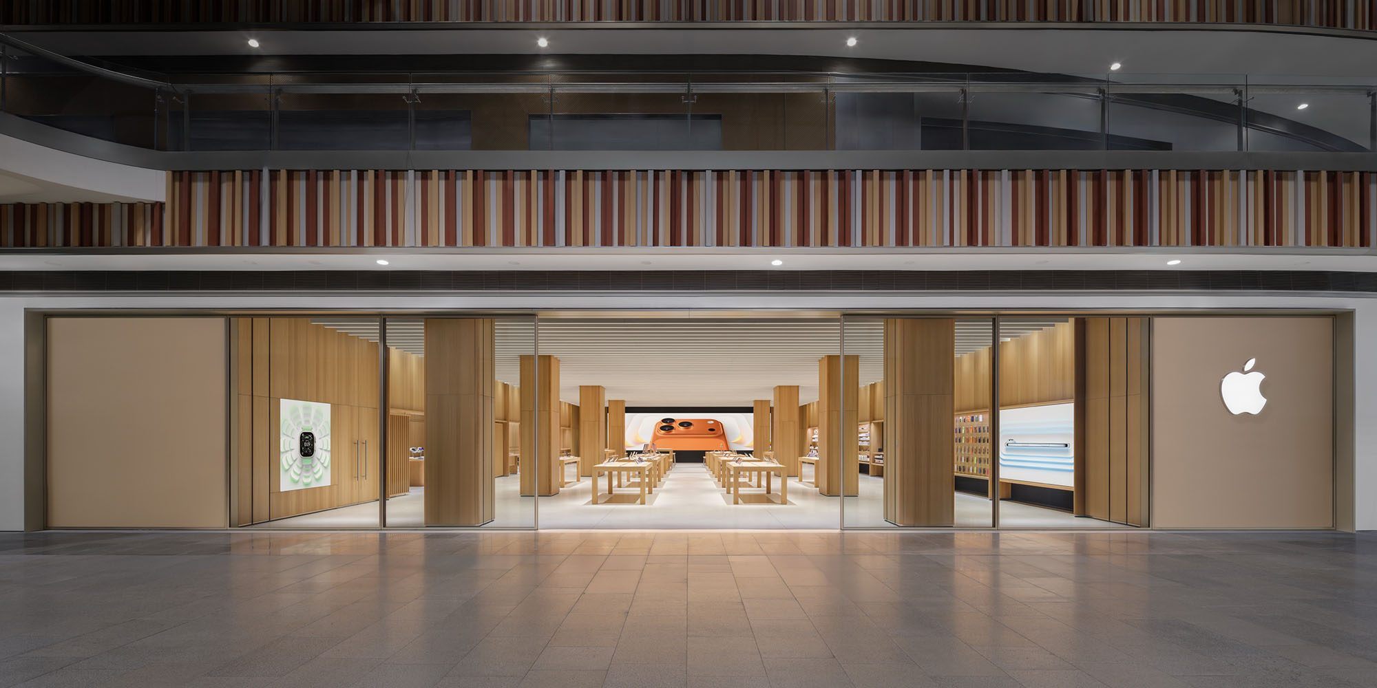 Apple may struggle to get clearance for Chinese RAM, even for Chinese iPhones | Photo shows an Apple Store in Beijing