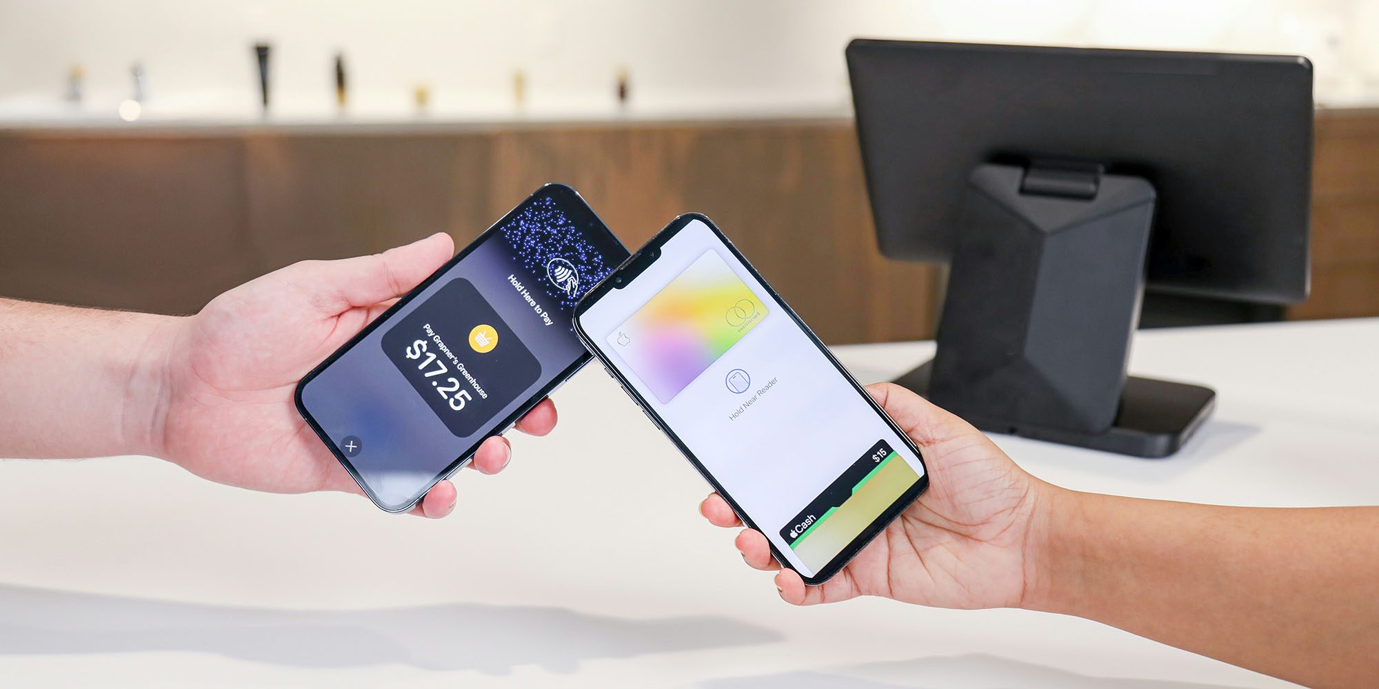 Apple still makes it too hard for Apple Pay competitors to emerge, says UK | Photo shows an Apple Pay transaction being processed